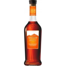 Напиток спиртной АРАРАТ Apricot со вкусом абрикоса 35%, 0.5л, Армения, 0.5 L